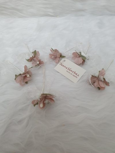 AGUJONES COMUNIÓN Y ARRAS NIÑA 16003