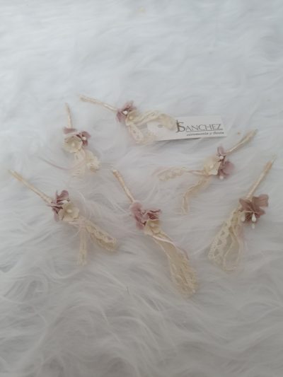 AGUJONES COMUNIÓN NIÑA 161